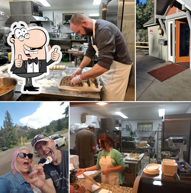 Cinnamon's Bakery in Estes Park Restaurant menu and reviews