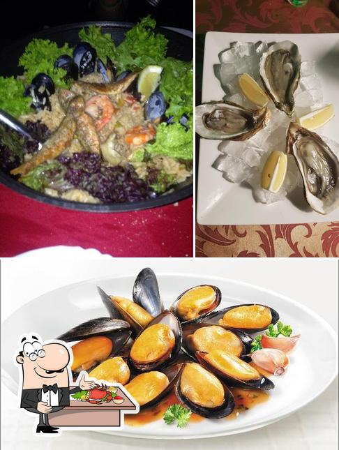 Попробуйте блюда с морепродуктами в "Наутилусе"