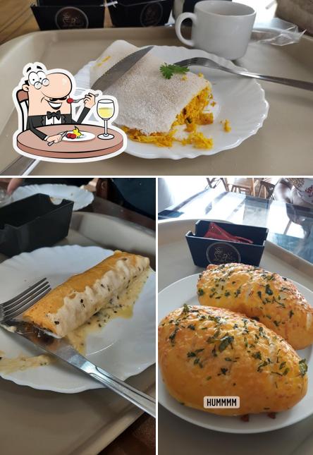 Comida em Panificadora Café com Pão