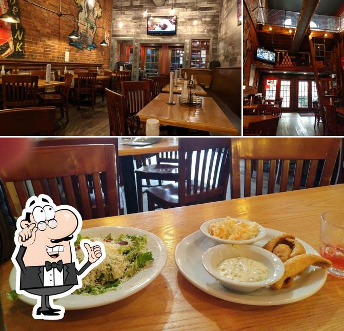 Découvrez l'intérieur de Crave Family Grill & Pub