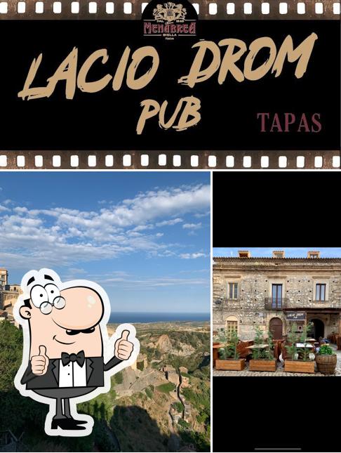Vedi questa immagine di Lacio drom
