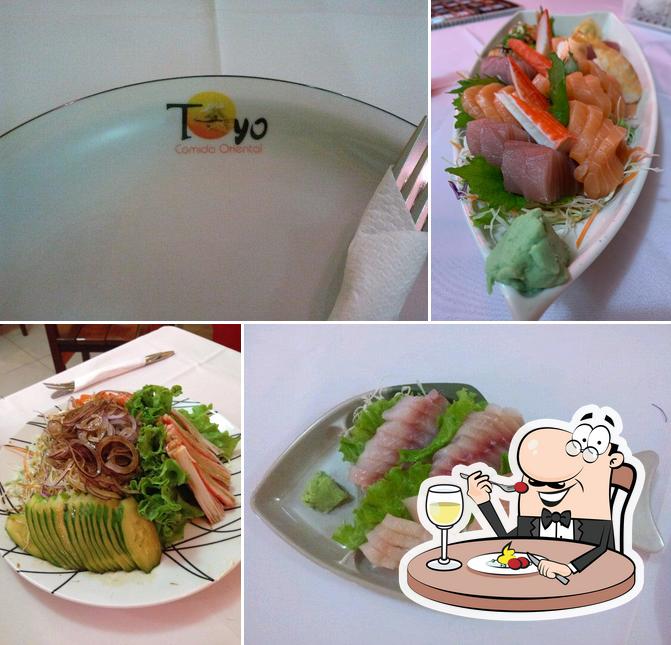 Platos en Toyo Comida Oriental