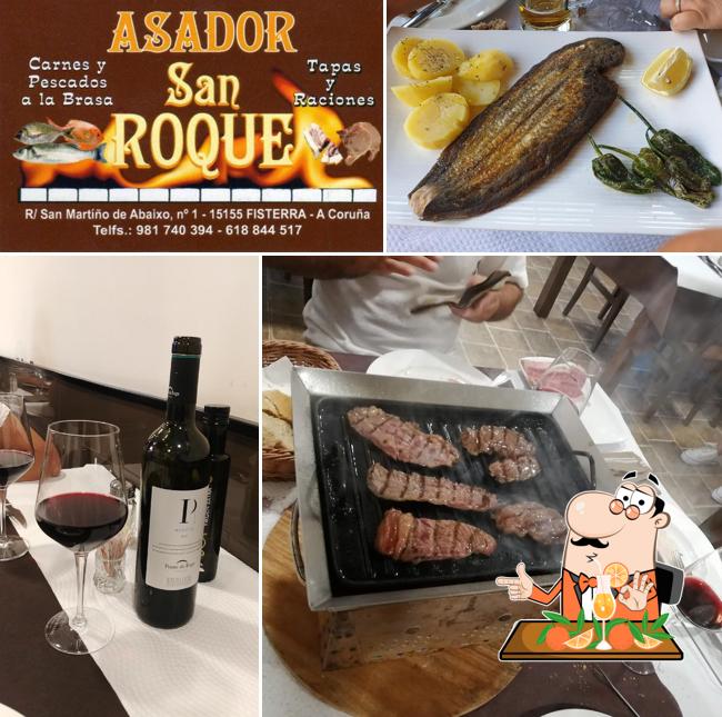 Restaurante Asador San Roque, en Fisterra sirve alcohol