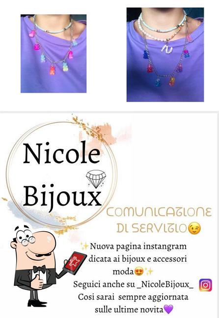 Vedi la immagine di Nicole Cafe' Di Applauso Nicole