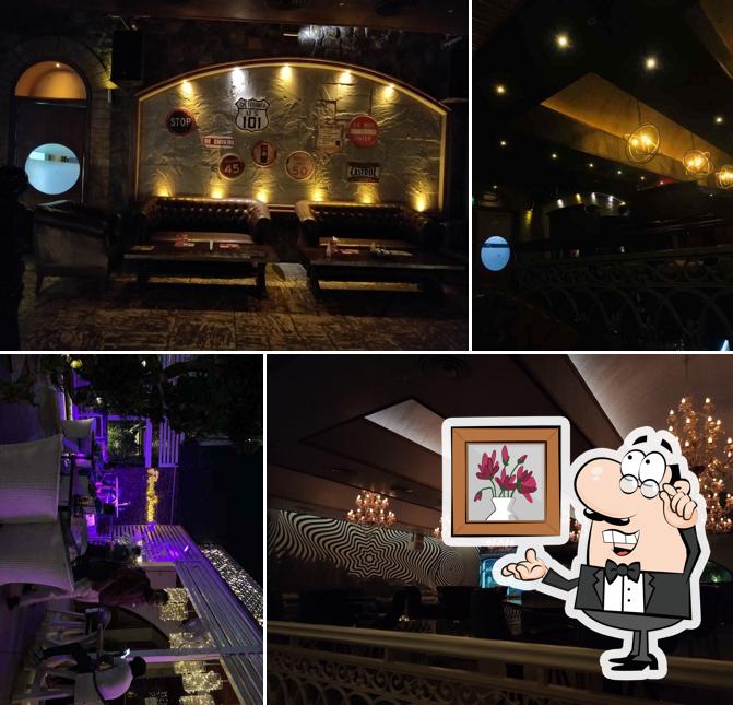 The Flying Saucer Cafe