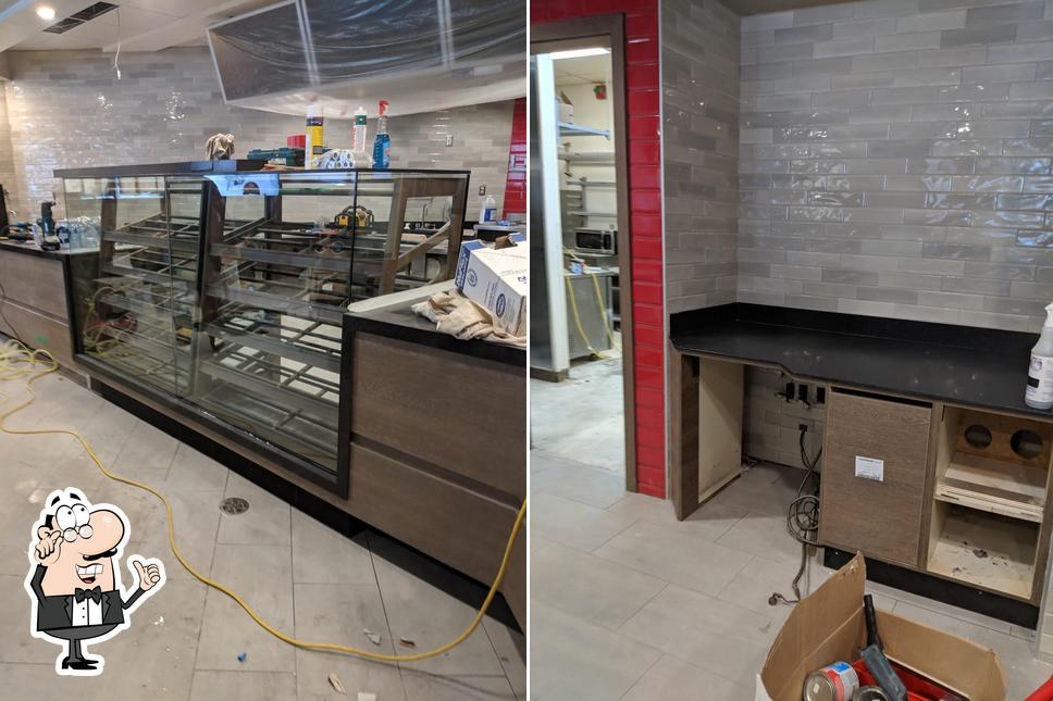 Découvrez l'intérieur de Tim Hortons