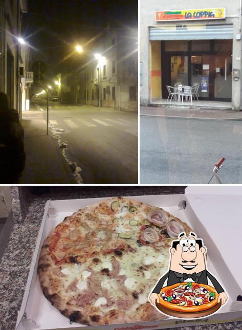 Scegli una pizza a Pizzeria la Coppia