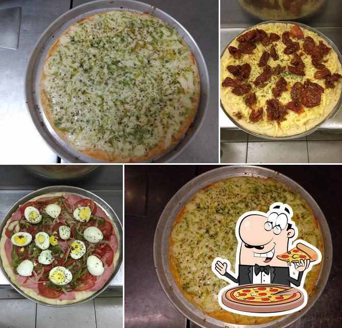 Experimente pizza no Pizzaria e Churrascaria Santana