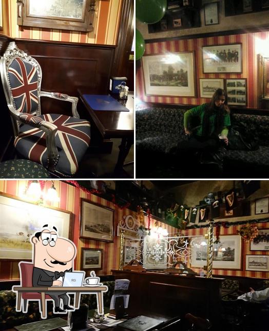 Gli interni di Old London Pub