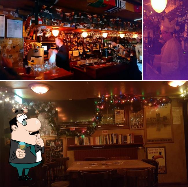 Voici une photo de Mulligans Irish Music Bar