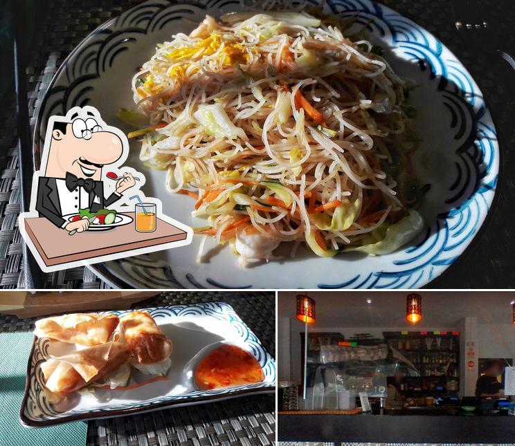 Parmi les différentes choses de la nourriture et la comptoir de bar, une personne peut trouver sur Oishi Sushi