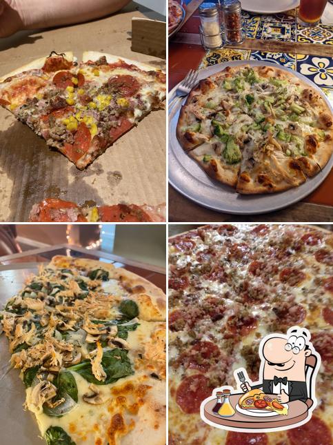 Dora's Pizza in Haines City - Restaurant menu and reviews