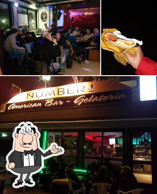 La immagine della interni e cibo di Number One Bar