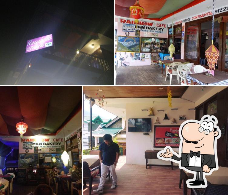 Check out how Rainbow Cafe&pizzeria looks inside
