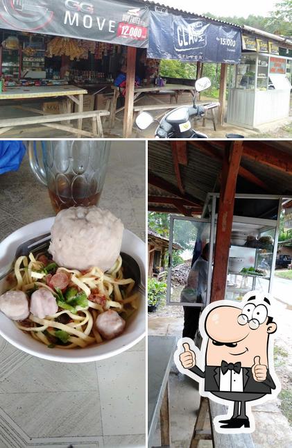 Restaurante Bakso Dan Mie Ayam Jumbo C Amang Индонезия Opiniones Del