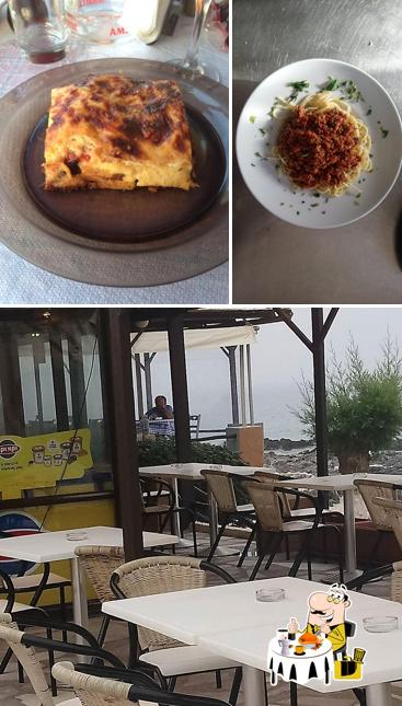 Estas son las fotografías que muestran comida y interior en Thanásēs