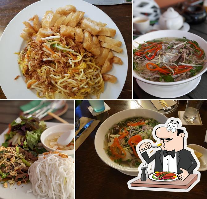Блюда в "Hà Nội Bistrorant"