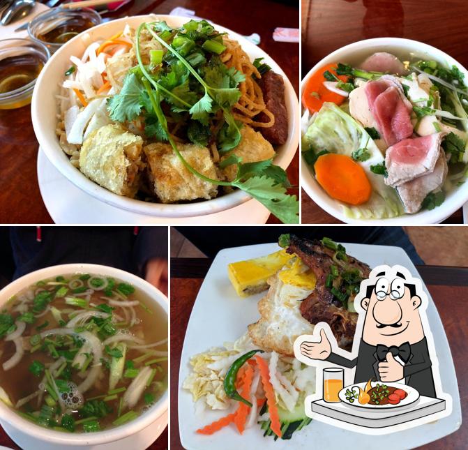 Food at Com Tam Thanh
