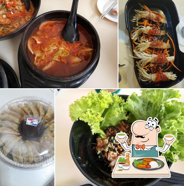 Суп в "Korea Bap"