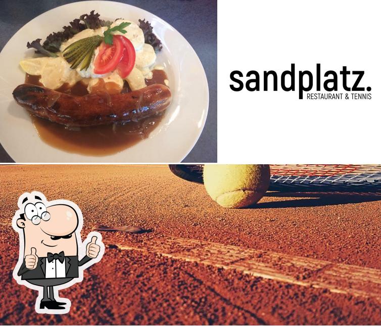 Voir cette photo de sandplatz. RESTAURANT & TENNIS