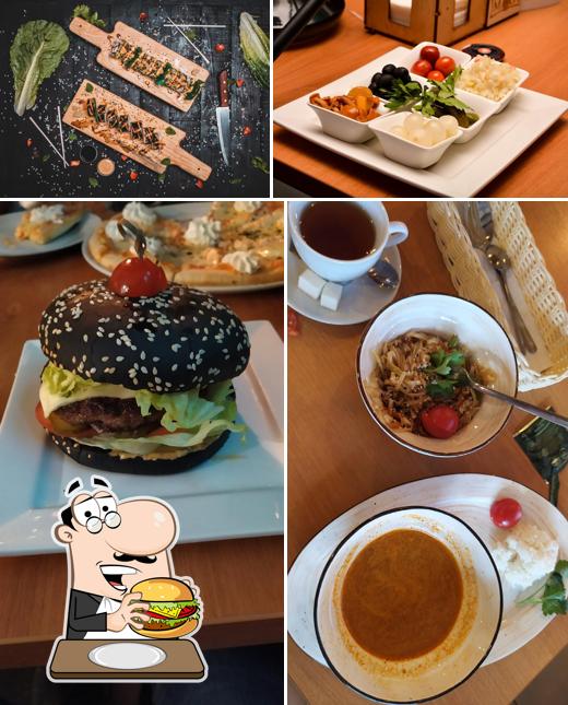 Order a burger at Maki