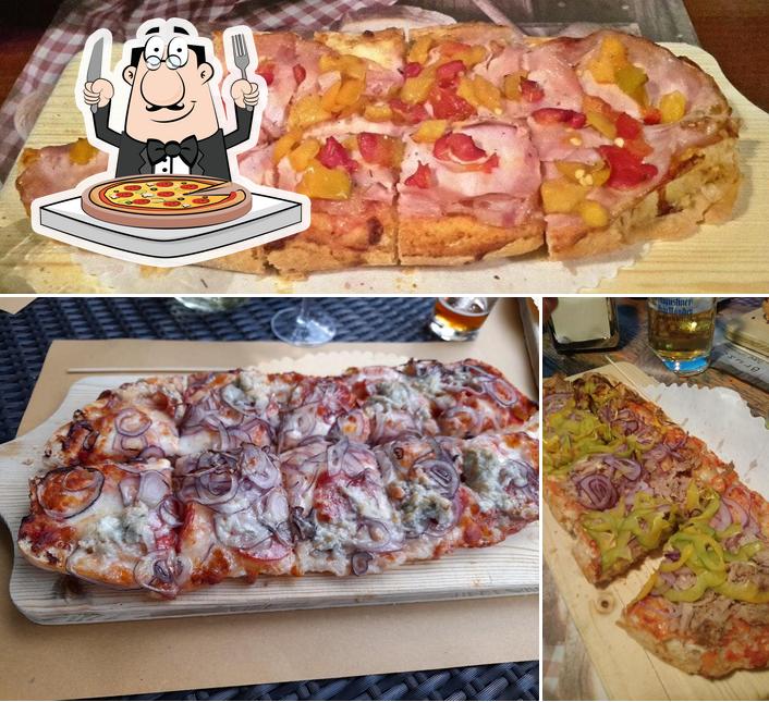 Scegli una pizza a Birreria Mariolo's Pub