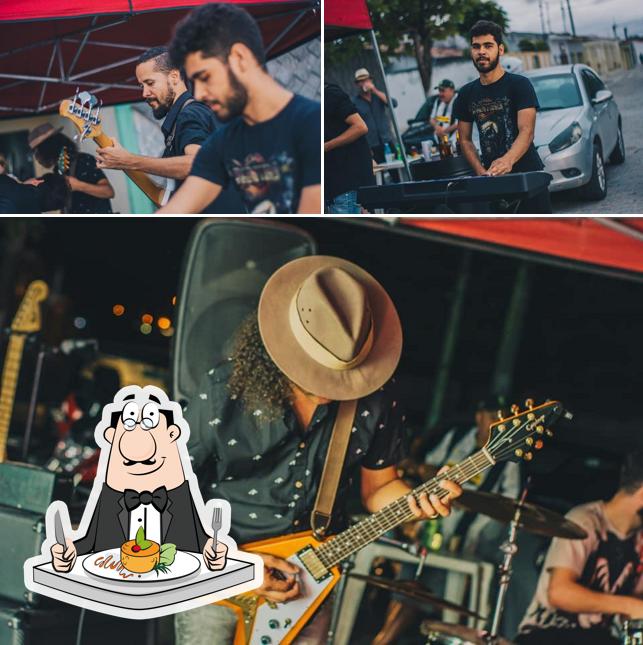 A imagem do Olimpo Rock Bar’s comida e exterior