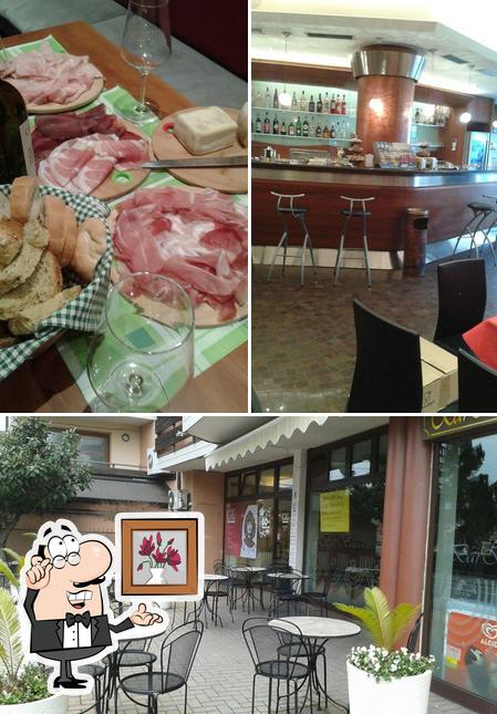 Tra le diverse cose da Bar Baccus si possono trovare la interni e cibo