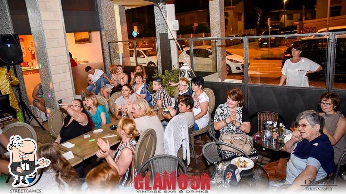 Ecco un'immagine di Glamour CAFE'