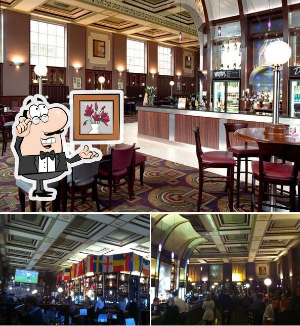 The interior of Wetherspoons