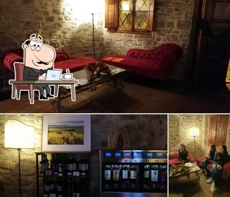 Gli interni di DESCO Montefioralle - Wine shop and tasting -