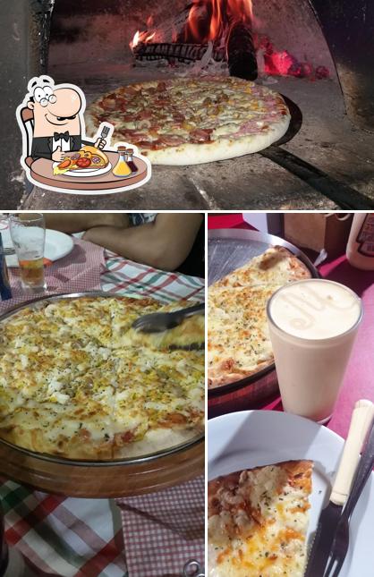 Experimente pizza no Pizzaria Marinara