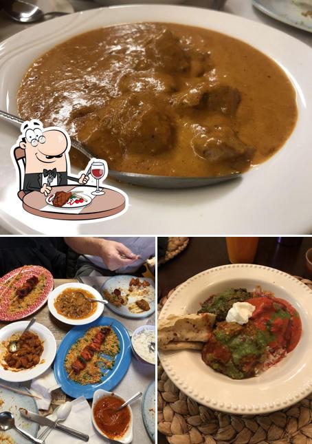 Pide un plato con carne en Sangeet Indian Restaurant