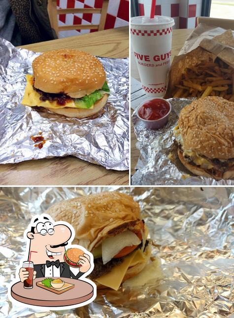 Prenez un hamburger à Five Guys