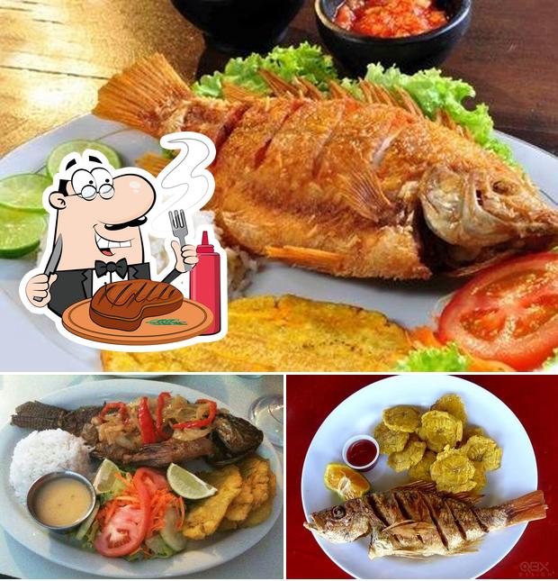 Get meat dishes at Comidas tipicas mi bello sucre