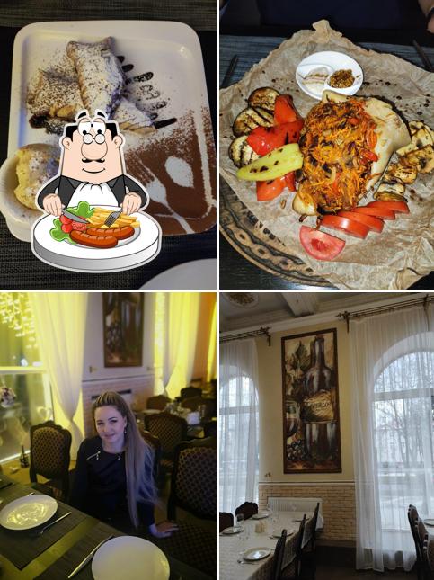Это фото, где изображены еда и столики в Гостиный двор Полоцк - Центр