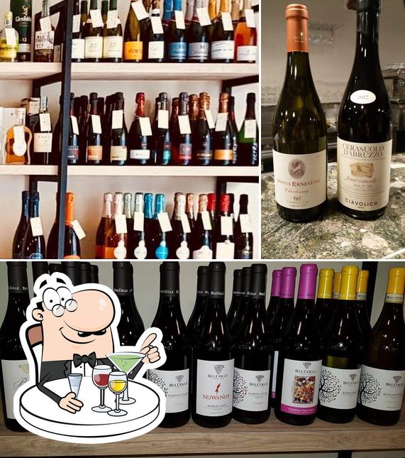 Enoteca Santè serve alcolici