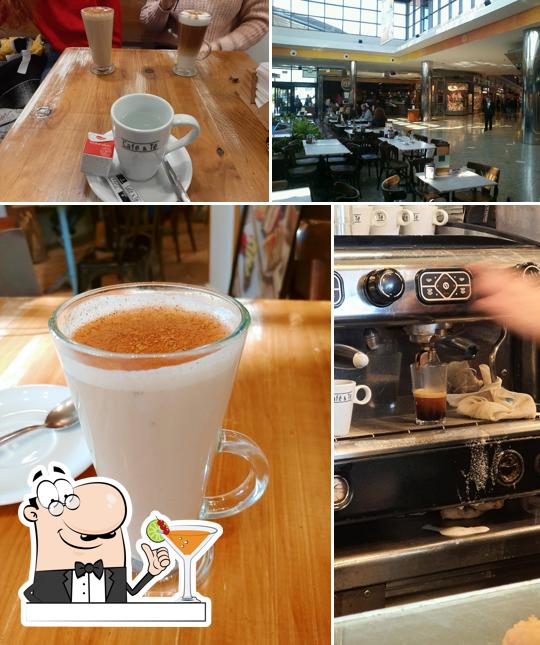 Las fotos de bebida y interior en Café & Té