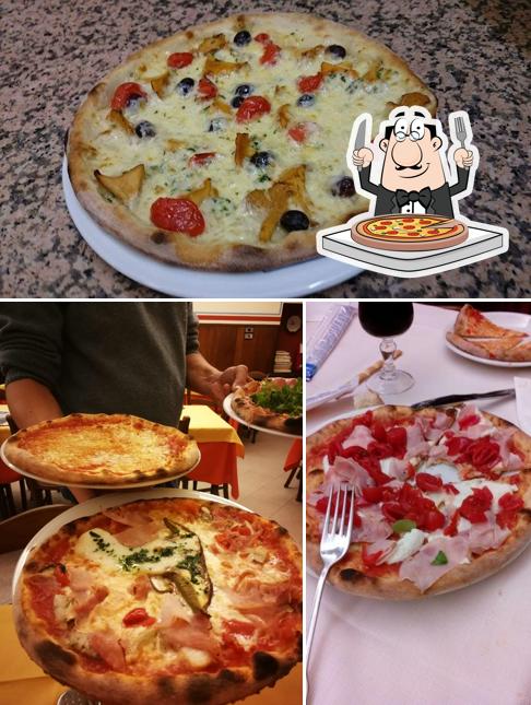 Scegli una pizza a Ristorante Pizzeria Grotta Azzurra