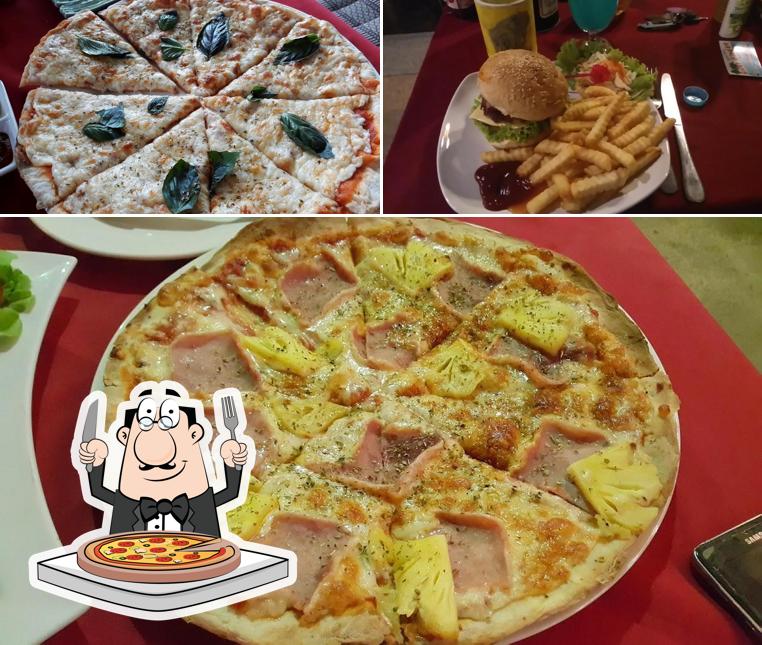 Try out pizza at Patty's Khaolak