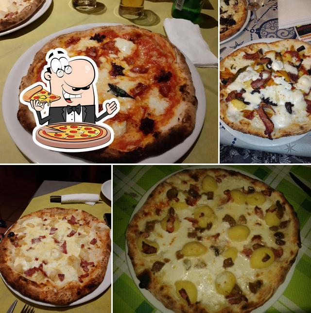 Prenditi una pizza a Pizzeria Lo Spuntino