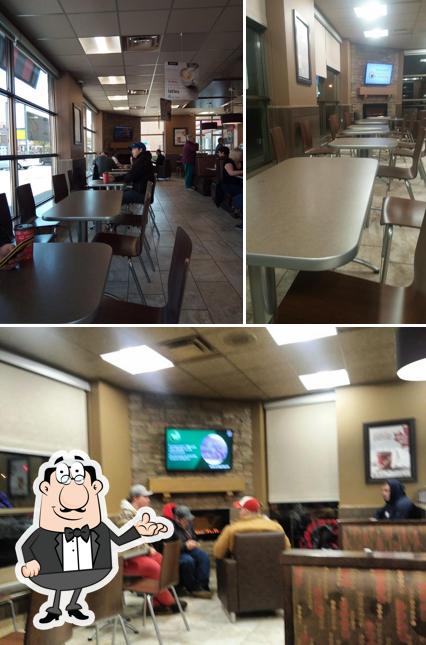 L'intérieur de Tim Hortons