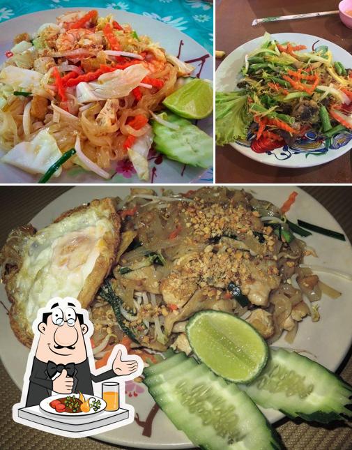 Comida en Family Thai Food