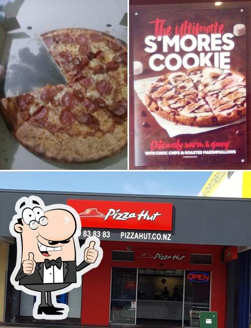 Here's a pic of Pizza Hut Gisborne