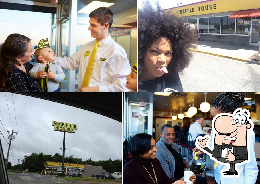 Здесь можно посмотреть фото ресторана "Waffle House"
