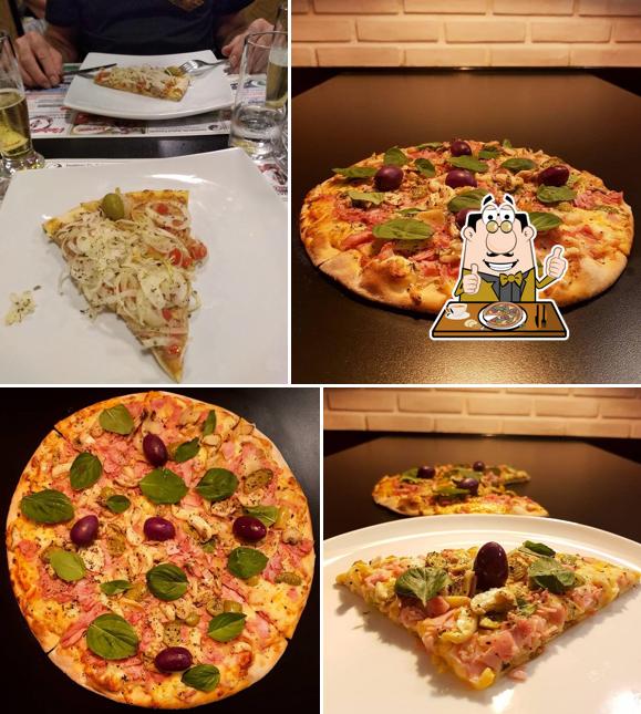 Pick pizza at Master Pizza & Chopperia