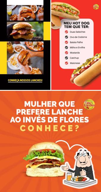 Comida em Júlio Lanches