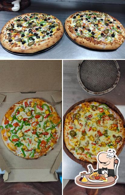 Order pizza at Dieno'z pizza