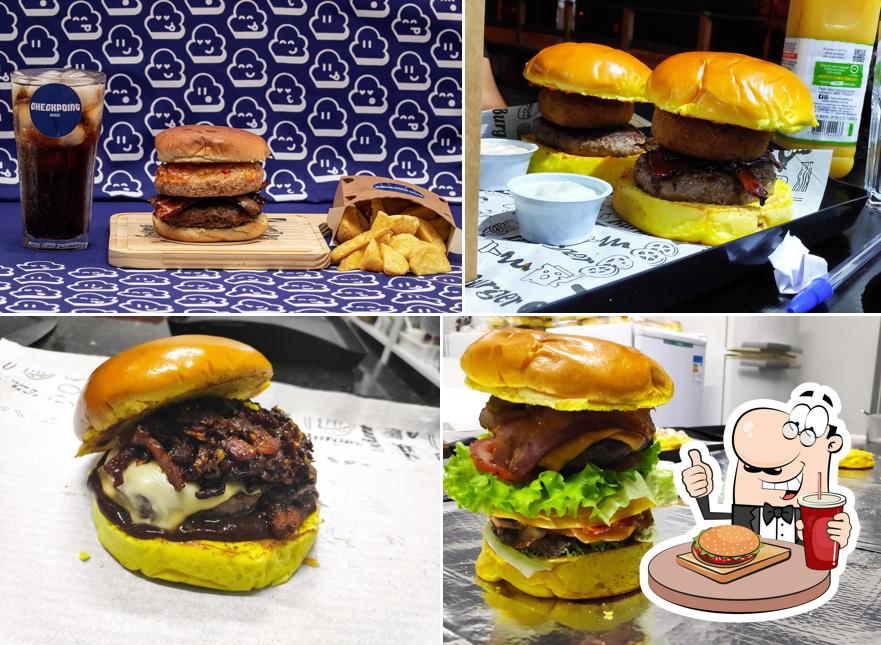 Delicie-se com um hambúrguer no Checkpoint Burger