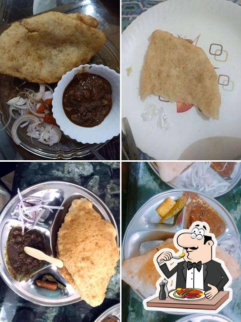 Meals at Pinki Chole Bhandar